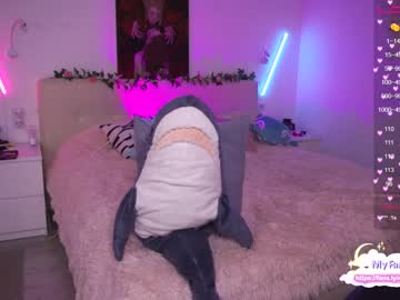 hardcore cam girl holliwould_ image #1845830