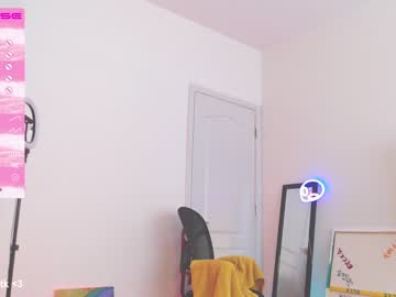 hardcore cam girl petitebrat image #3019635
