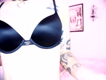 hardcore cam girl aynmarie image #1980601