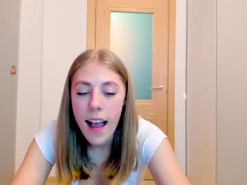 hardcore cam girl _strawbeerry_ image #2929301