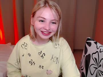 hardcore cam girl shy_blondiee image #2449402