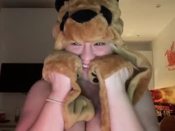 hardcore cam girl kiradivine image #2462536