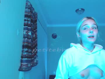 hardcore cam girl petitebrat image #87598