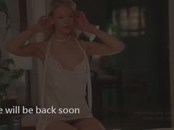 hardcore cam girl _2strangers image #3728379
