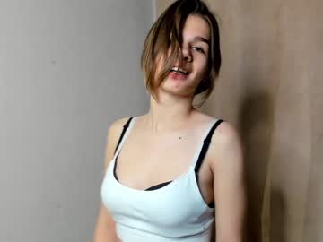 hardcore cam girl gloria_mooree image #3400118