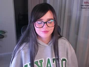 hardcore cam girl aavee image #3831920