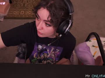 hardcore cam girl evelynpiers image #2640353