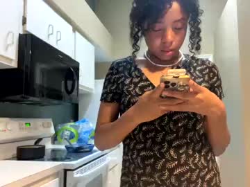 ari___yauna hardcore cam