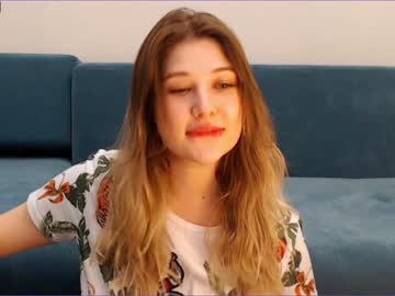 hardcore cam girl milasweet18 image #2105492