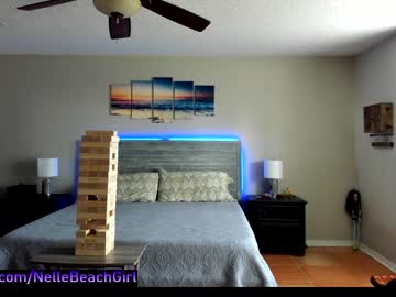 hardcore cam girl nellebeachgirl image #626560
