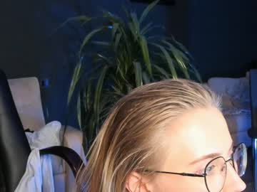 hardcore cam girl linellali image #1903178