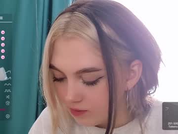 hardcore cam girl small_blondee image #3600399