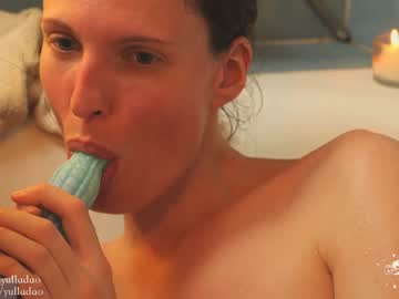 hardcore cam girl yulladao image #548971