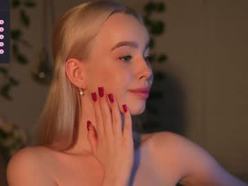 hardcore cam girl mother__of__dragons image #4215343