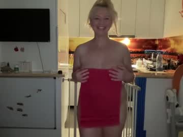 hardcore cam girl kiradivine image #2733516