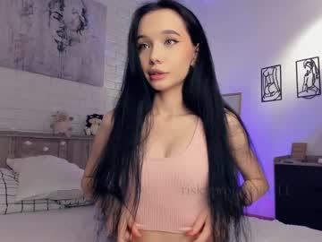 hardcore cam girl riskyproject image #3779461
