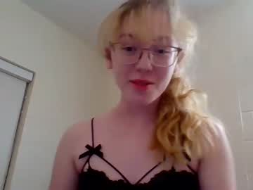 hardcore cam girl blonde_katie image #3895139