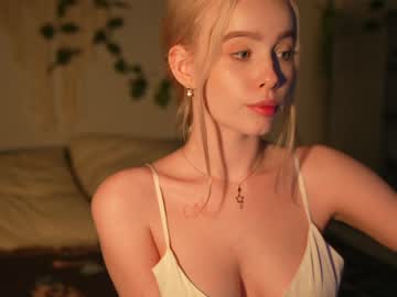 hardcore cam girl mother__of__dragons image #3760205