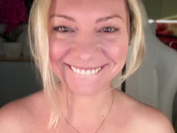 hardcore cam girl kiradivine image #4084803