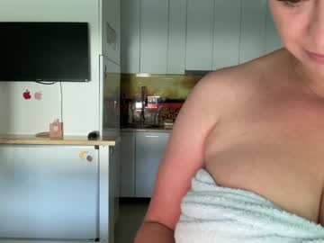 hardcore cam girl kiradivine image #3294222