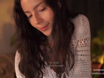 hardcore cam girl effyloweell image #2210902