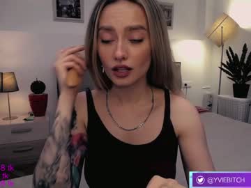 hardcore cam girl _yvie_ image #2846892