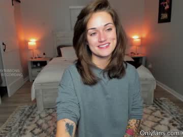 hardcore cam girl kayribbons image #614172