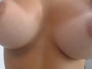 hardcore cam girl eat_mee_out image #1635345