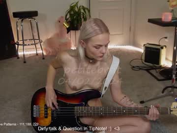 hardcore cam girl petitebrat image #4448090