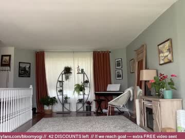 hardcore cam girl bloomyogi image #1205274