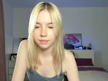 hardcore cam girl _emiliaaa image #2826813