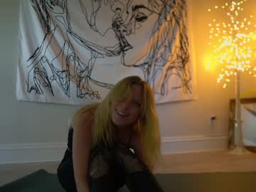 hardcore cam girl crimsonxrapture image #84114