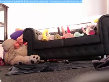 hardcore cam girl siswet19 image #3110450