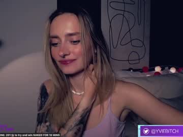 hardcore cam girl _yvie_ image #4069542
