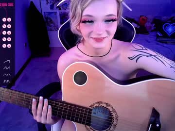 hardcore cam girl _b_a_n_s_h_e_e_ image #3016094