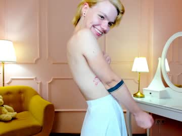 little_shy_mia hardcore cam