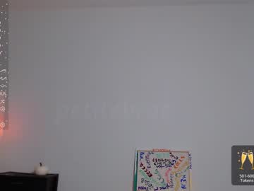 hardcore cam girl petitebrat image #3635535