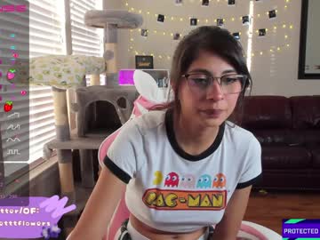hardcore cam girl violetttflowers image #3092509