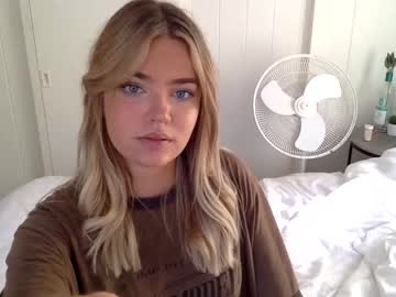 hardcore cam girl littlemaryjane19 image #760163