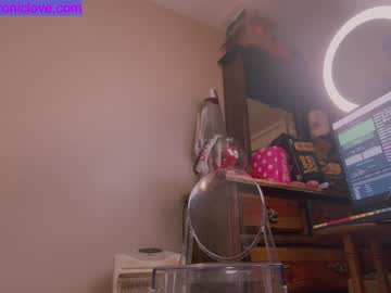 hardcore cam girl chroniclove image #2211008