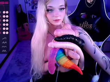 hardcore cam girl _b_a_n_s_h_e_e_ image #2977581