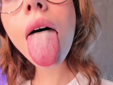 hardcore cam girl olivia_madyson image #3500385