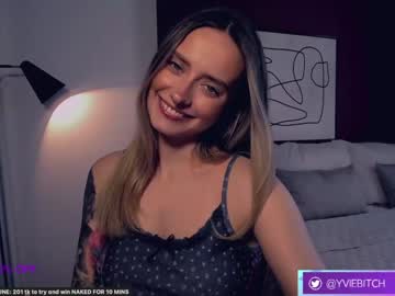 hardcore cam girl _yvie_ image #4362206