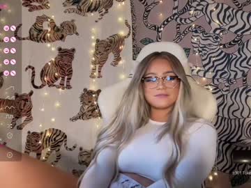 hardcore cam girl ari_02 image #3392481
