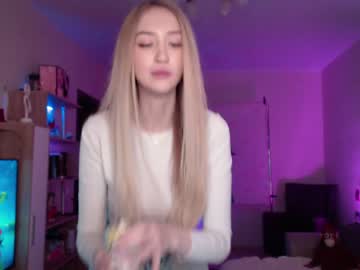 hardcore cam girl gudeeetama image #199458