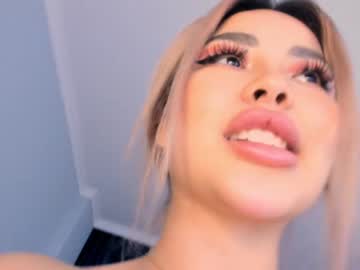hardcore cam girl bae_suz image #406340