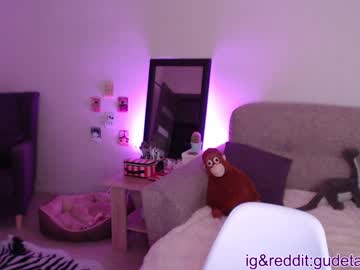 hardcore cam girl gudeeetama image #147966
