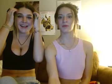 hardcore cam girl emmmafox14 image #2950197