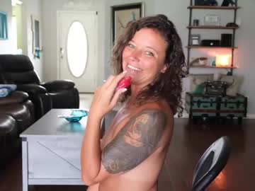 hardcore cam girl nellebeachgirl image #3276588
