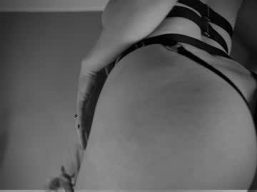 hardcore cam girl littlee33 image #2333875